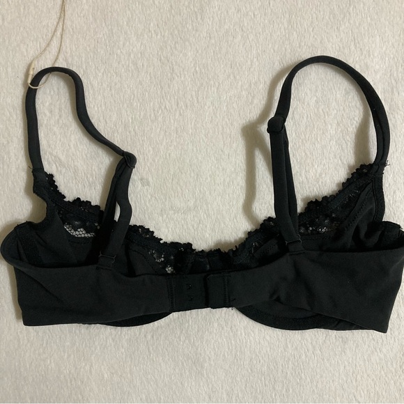 SKIMS Fits Everybody Lace Bra 32C - Picture 3 of 5